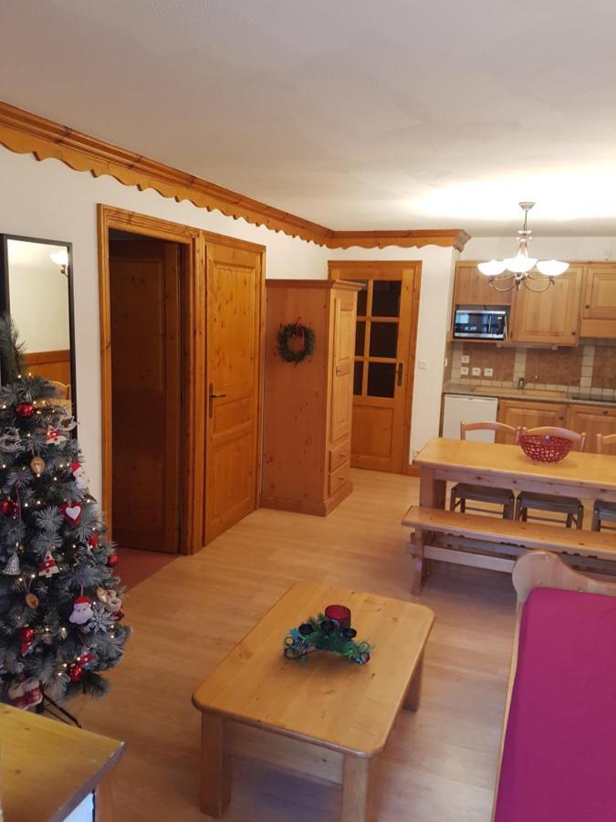 Appartement Le Pic Blanc Oz Extérieur photo